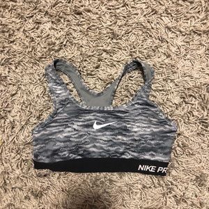 Sports bra